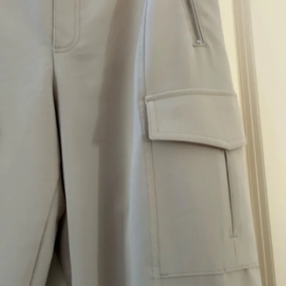 Athleta Endless High Rise Cargo Pant. Like new. Stretch. No wrinkles! Recycled. - Picture 4 of 15